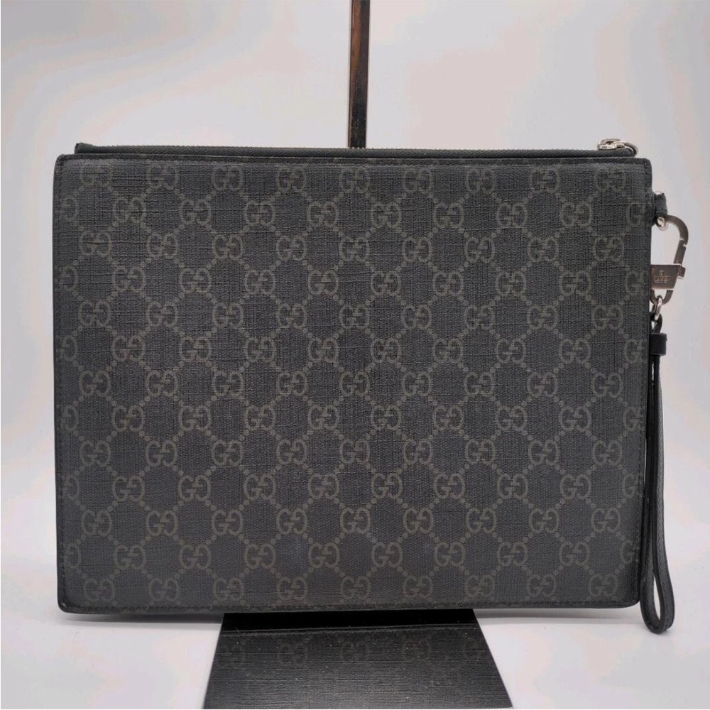 Gucci Black and Red Wolf Clutch - Picture 3 of 14